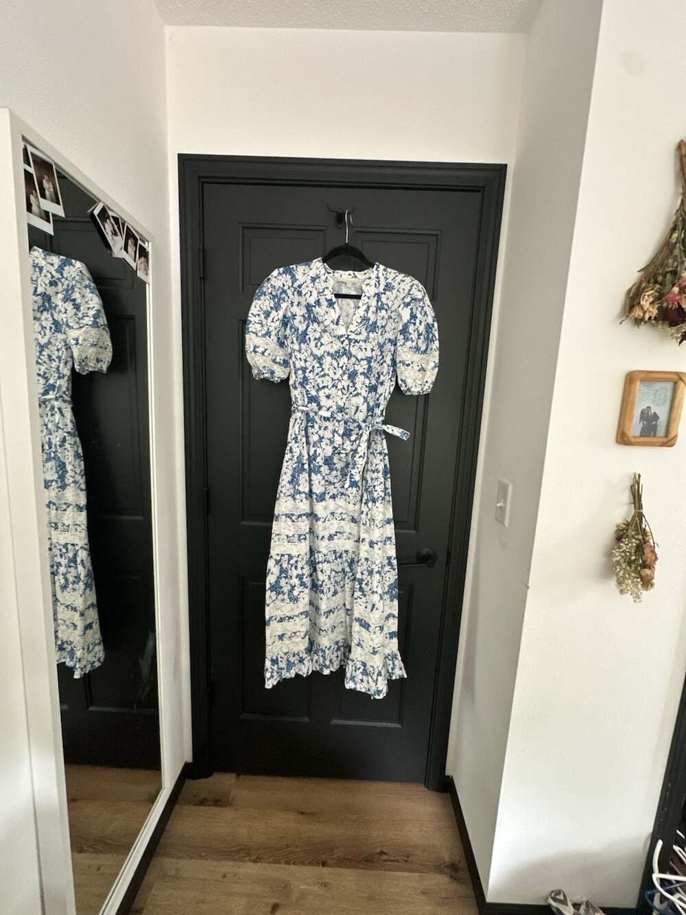PINCH Blue And White Floral Print V-Neck Midi Dress With Puff Sleeves